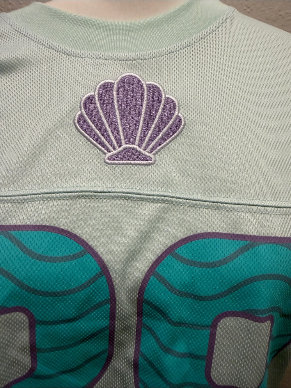 Ariel Disney Jersey Top with Shell & Flounder Size Small - Picture 3 of 7